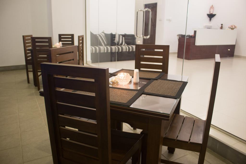 The Suite 262 Negombo Extérieur photo